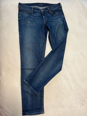 Koral Woman’s Slim ankle Jeans in Deep Blue Wash size 28